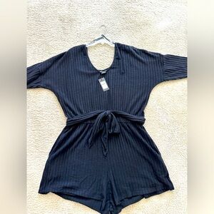 City Chic Romper long sleeve. Black. Pockets. Size 20